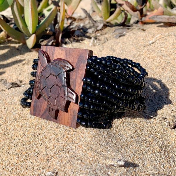 Bracelet | Wood Honu Design w/ Black glass beads